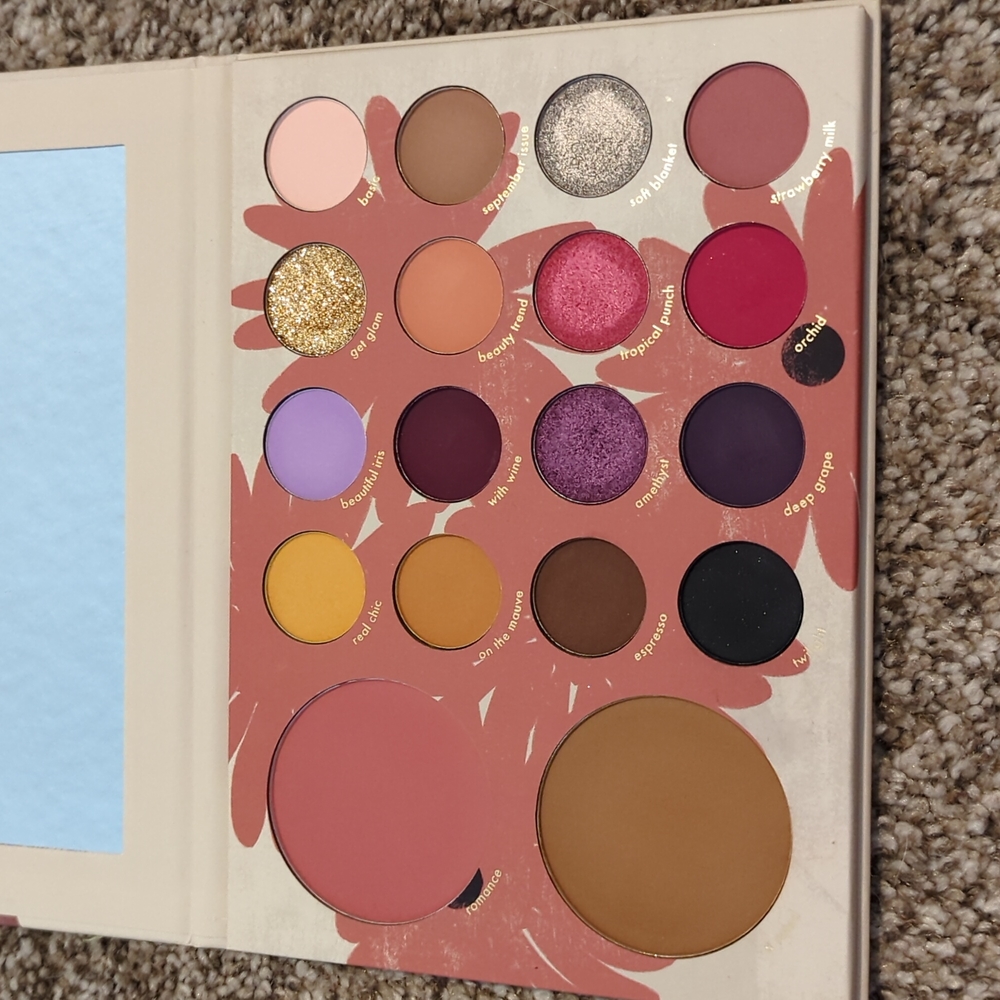 Kara Beauty, Starry Eyes Palette